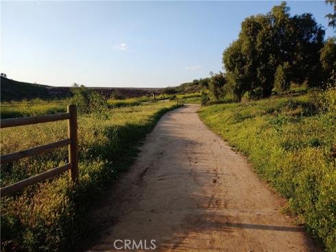 5927 E Creekside 18 Avenue, Orange, CA