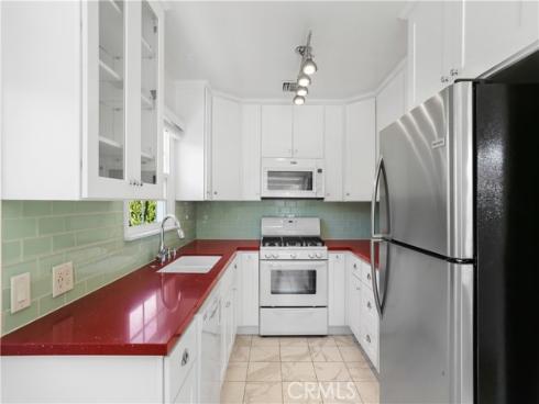 611 W Walnut Avenue, Orange, CA