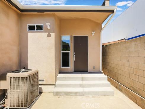 611 W Walnut Avenue, Orange, CA