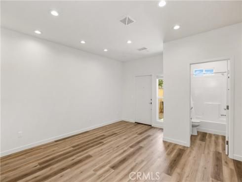 611 W Walnut Avenue, Orange, CA