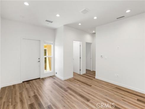 611 W Walnut Avenue, Orange, CA