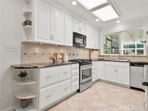 1525 E Baldwin Avenue, Orange, CA