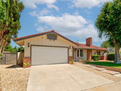 1525 E Baldwin Avenue, Orange, CA