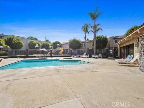 700 W La Veta  T5  Avenue, Orange, CA