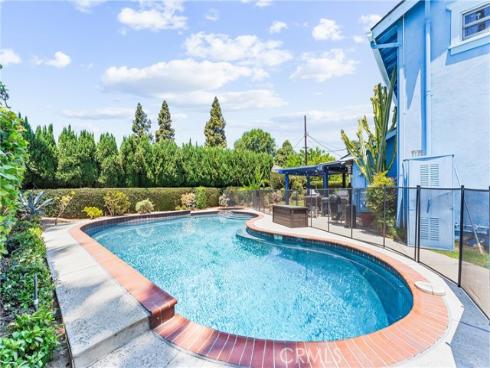 1864 N Shattuck Place, Orange, CA