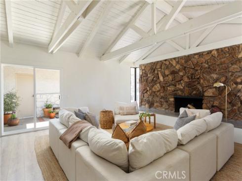 2136 E Jackson Avenue, Orange, CA