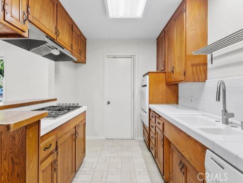 2321 E Jackson Avenue, Orange, CA