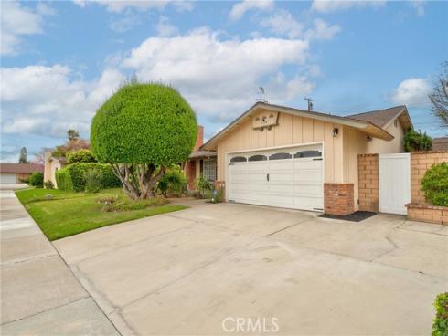 1528 E San Alto Avenue, Orange, CA