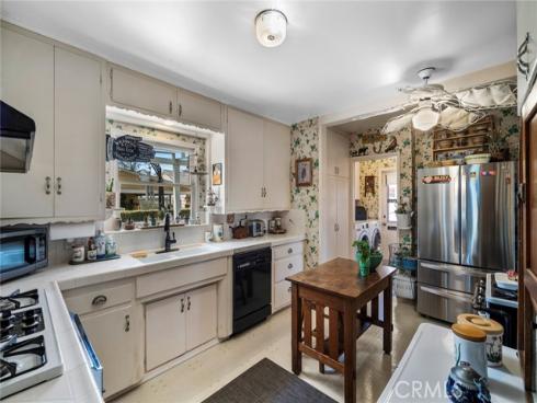 132 N Jewell Place, Orange, CA