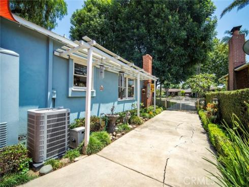 132 N Jewell Place, Orange, CA