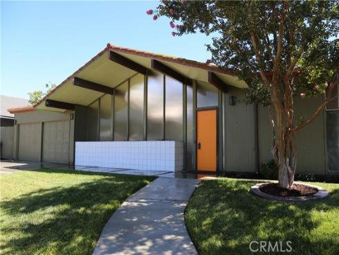 626 E. Palmdale Avenue