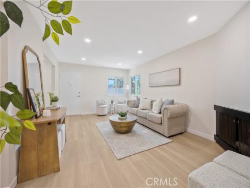 336 E Briardale  3  Avenue, Orange, CA