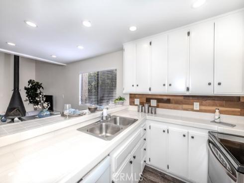 4900 E Chapman  24  Avenue, Orange, CA