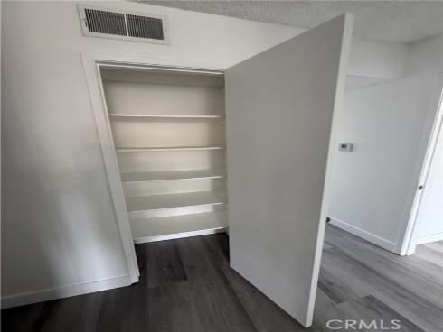 700  West La Veta  E4  Avenue, Orange, CA