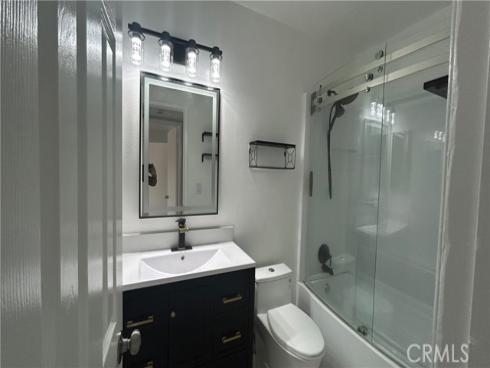 700 W La Veta  M12  Avenue, Orange, CA