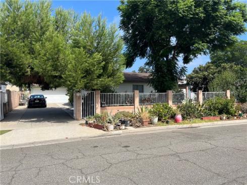 2515 E. Orange Grove Ave