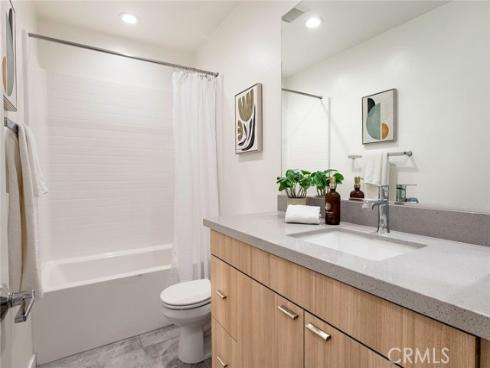 2890 N Glassell   Street, Orange, CA