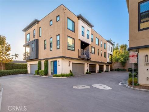 2890 N Glassell   Street, Orange, CA