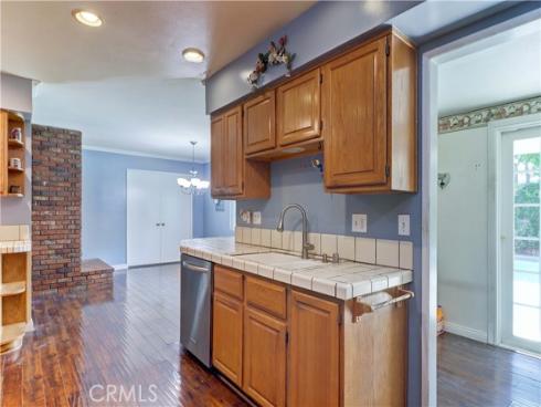 1046 E Trenton , Orange, CA