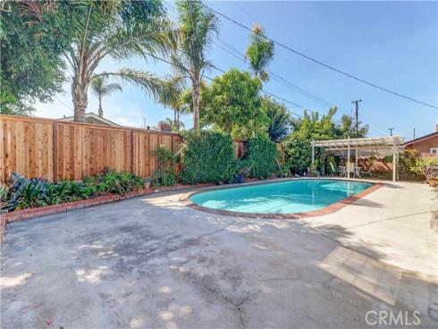 1046 E Trenton , Orange, CA