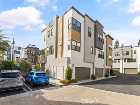 712 S. Grable Circle