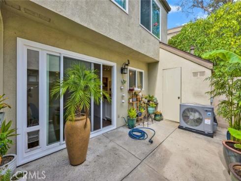 177 N Singingwood  22  Street, Orange, CA