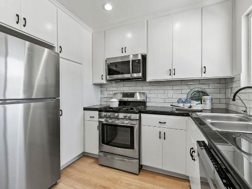 660 S Glassell  80  Street, Orange, CA