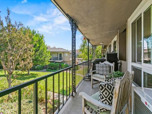 660 S Glassell  80  Street, Orange, CA