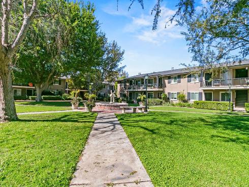 660 S Glassell  80  Street, Orange, CA