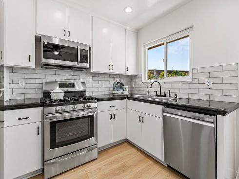 660 S Glassell  80  Street, Orange, CA