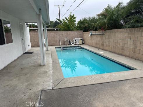 2331 E Adams , Orange, CA