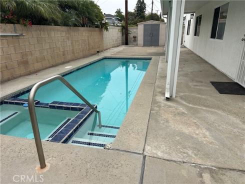 2331 E Adams , Orange, CA