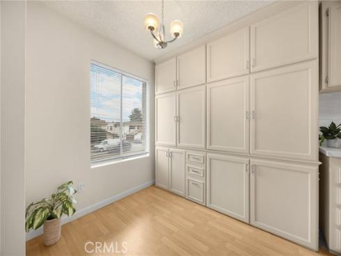 700 W La Veta  I-8 , Orange, CA