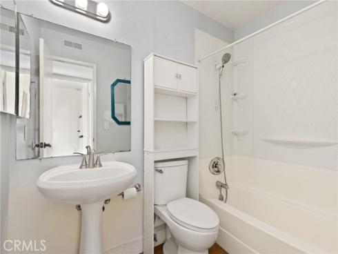 700 W La Veta  T4  Avenue, Orange, CA