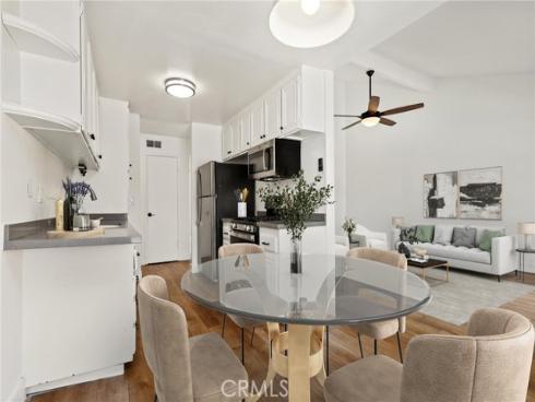 700 W La Veta  T4  Avenue, Orange, CA