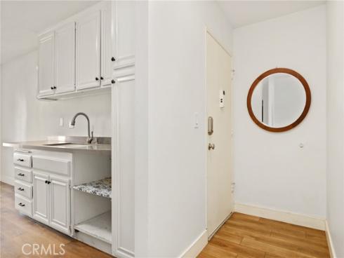 700 W La Veta  T4  Avenue, Orange, CA