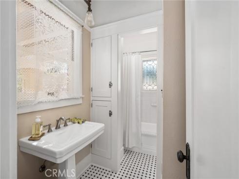 155 N Cleveland   Street, Orange, CA