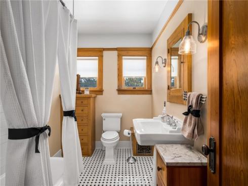 155 N Cleveland   Street, Orange, CA