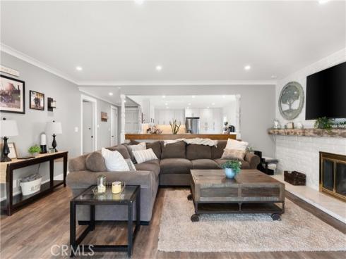 564 E Fellows  , Orange, CA