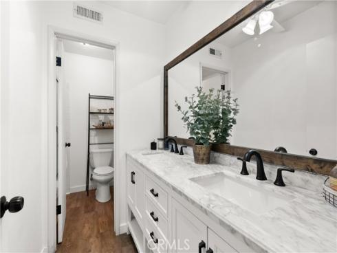 564 E Fellows  , Orange, CA