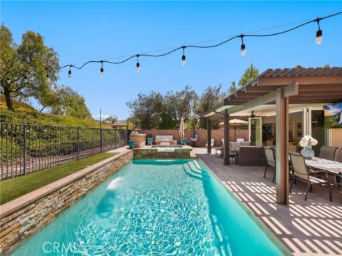 2571 N Skytop   Court, Orange, CA