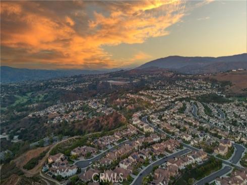 2571 N Skytop   Court, Orange, CA