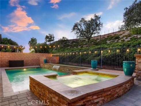 2571 N Skytop   Court, Orange, CA