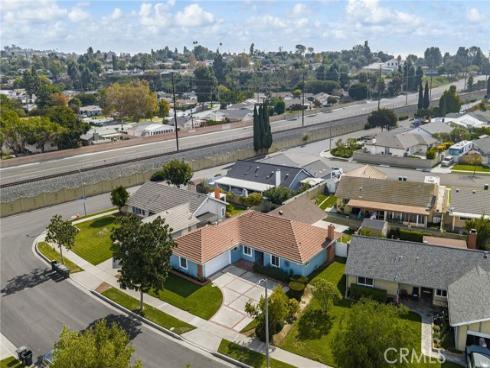 744 E Meadowbrook  , Orange, CA