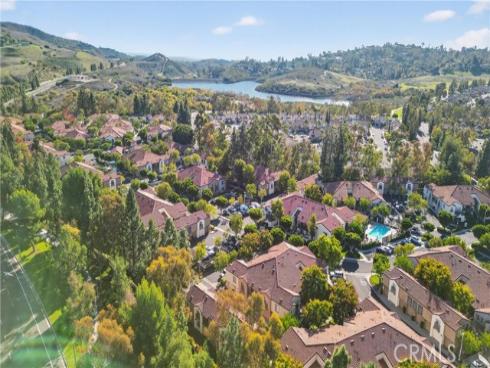 103 S Cross Creek  B  Road, Orange, CA