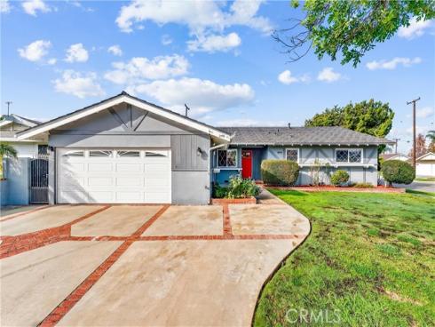 2496 N. Beechwood Street