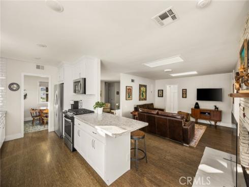 943 E Everett Place , Orange, CA