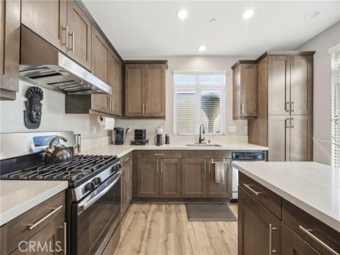 2049 N Orange Olive , Orange, CA