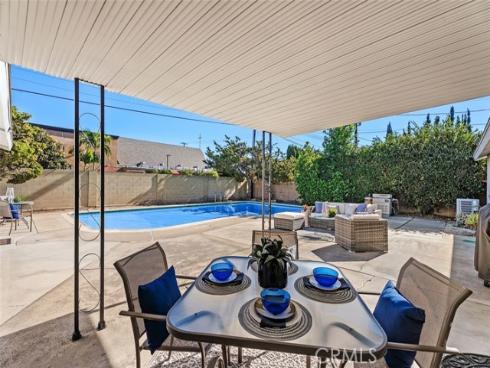 1723 N Lincoln , Orange, CA