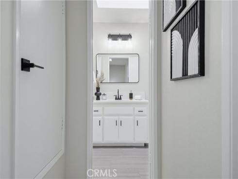 5825 E Creekside 6 Avenue, Orange, CA